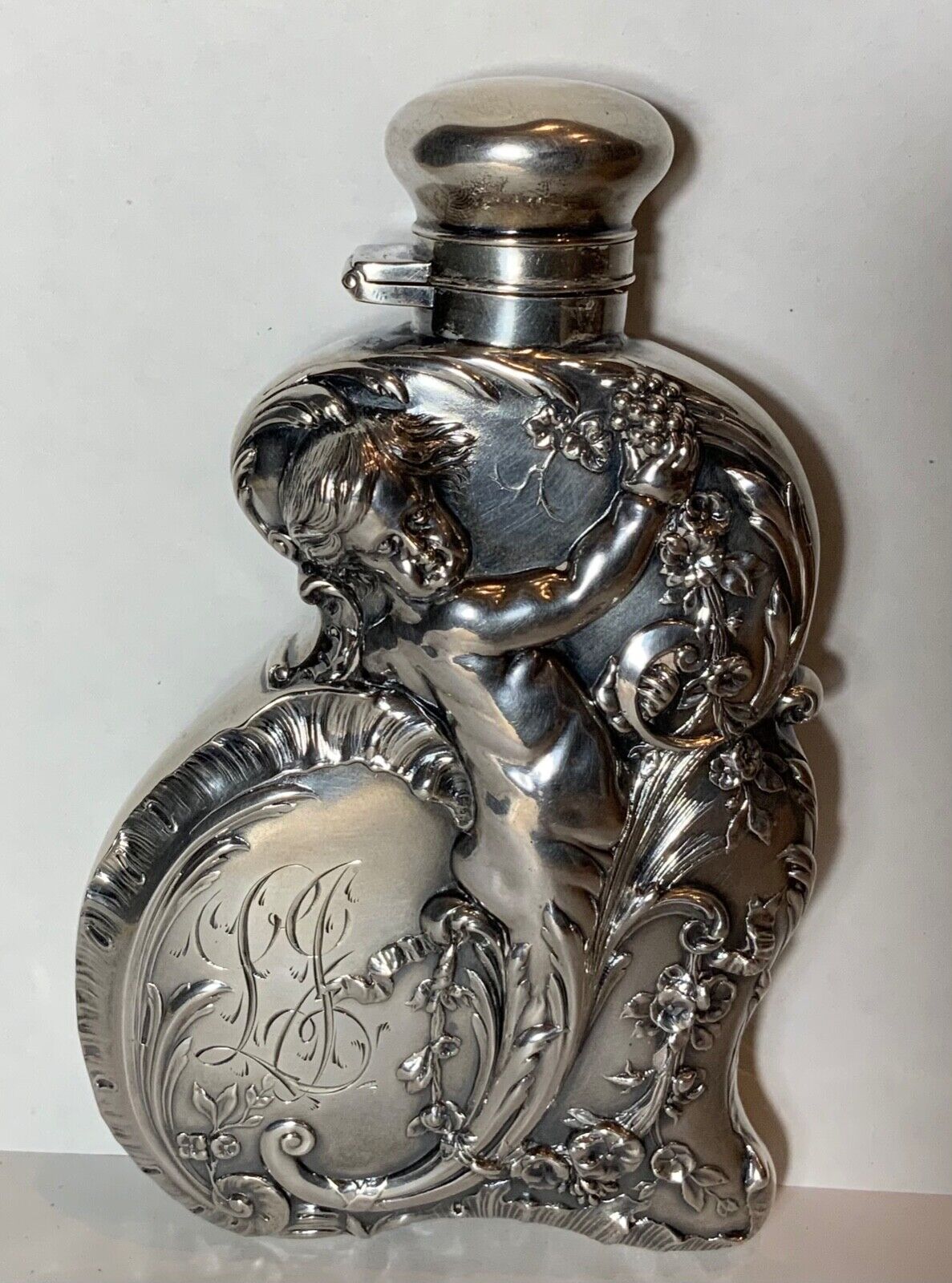 Sterling Silver Reed And Barton Art Nouveau Flask